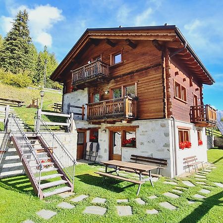 Chalet Selva Isolaccia Bagian luar foto