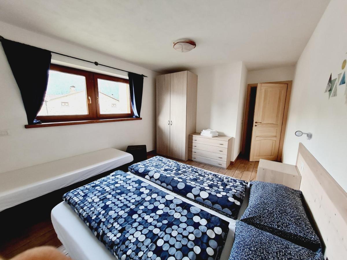 Chalet Selva Isolaccia Bagian luar foto