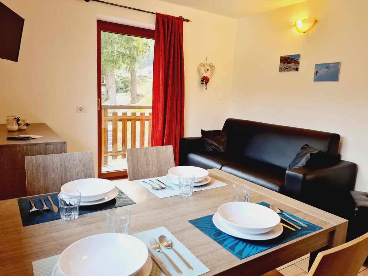 Chalet Selva Isolaccia Bagian luar foto