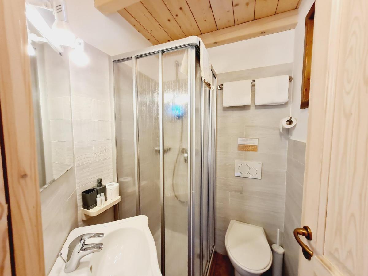 Chalet Selva Isolaccia Bagian luar foto