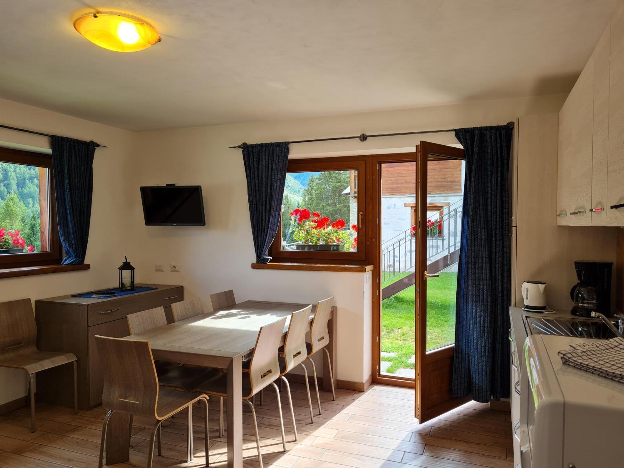 Chalet Selva Isolaccia Bagian luar foto
