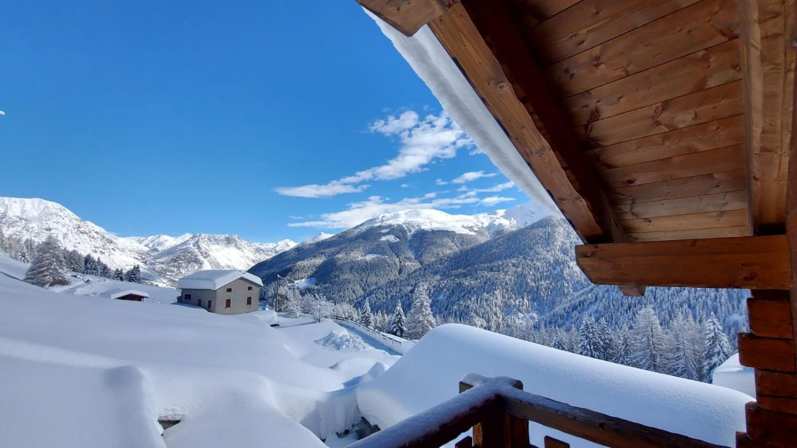 Chalet Selva Isolaccia Bagian luar foto