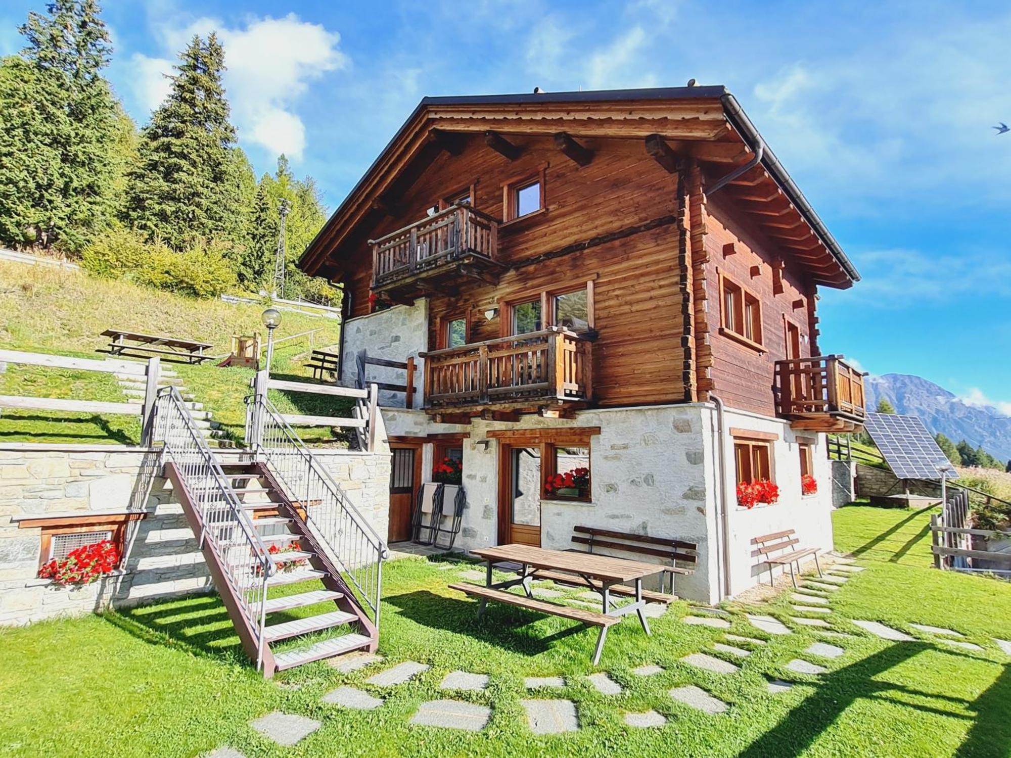 Chalet Selva Apartment Isolaccia Bagian luar foto