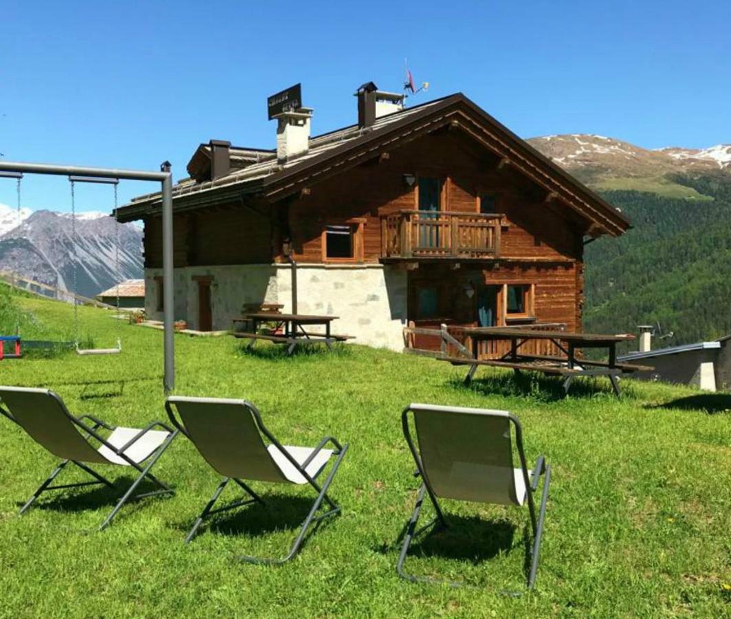 Chalet Selva Isolaccia Bagian luar foto
